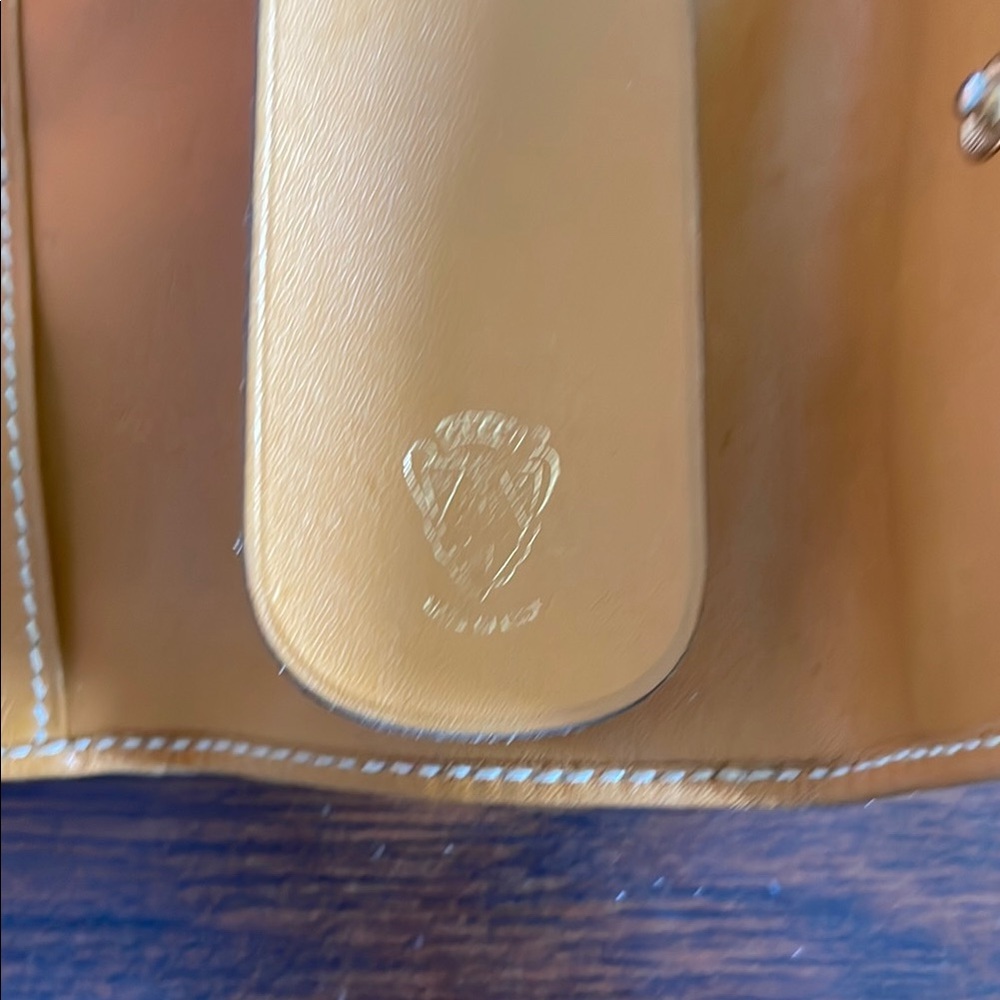 Vintage Gucci Cream and Tan Wallet key case - Picture 7 of 9